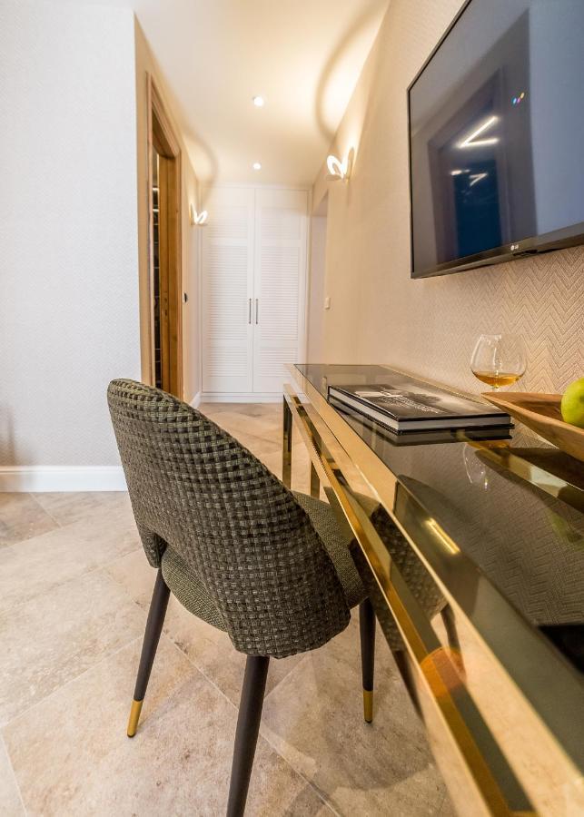 Apartments Hun コトル エクステリア 写真
